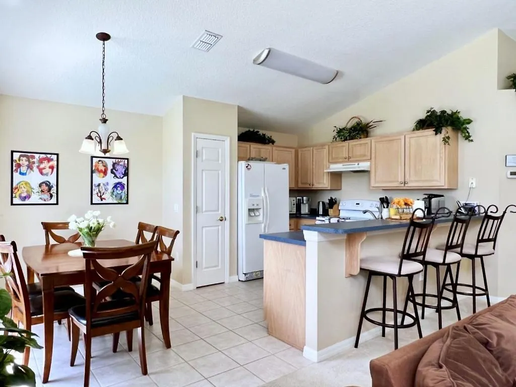 Holiday home 3 Bed Pool Home With Video Arcade Games Home Davenport United States